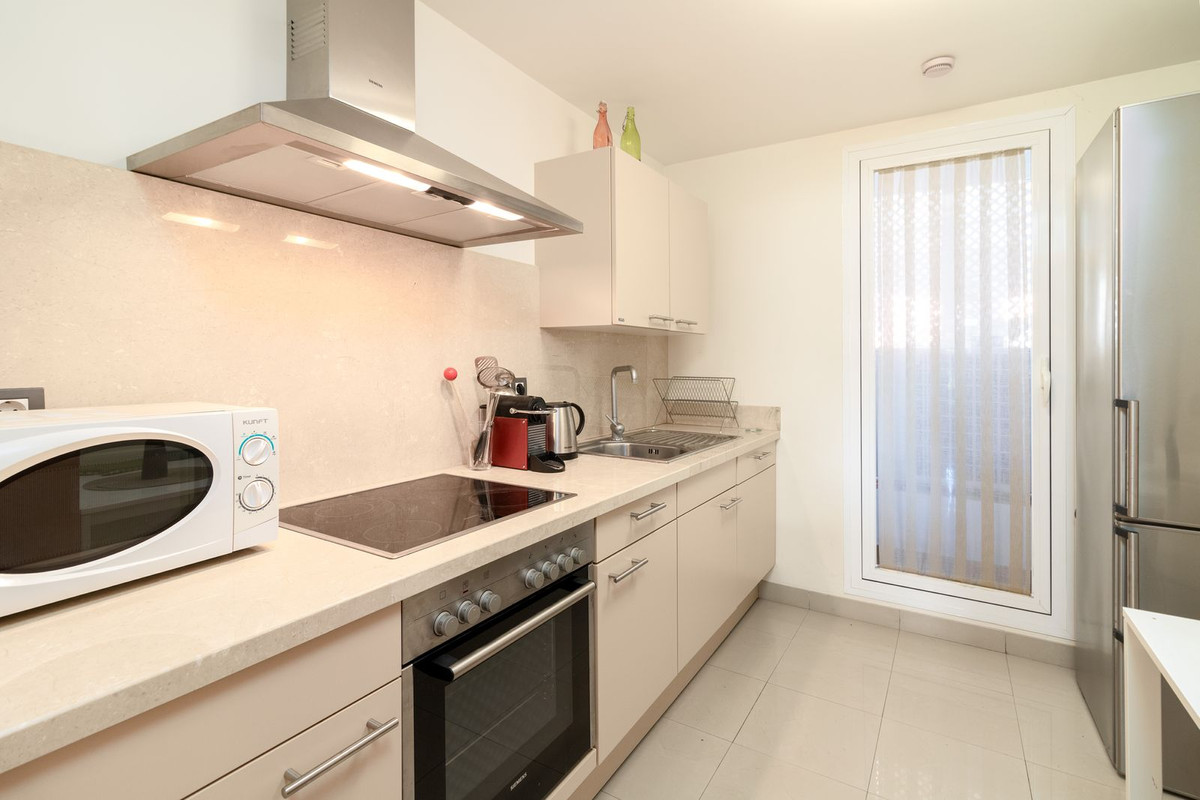 Appartement te koop in El Paraiso | 2 slaapkamers H4671403
