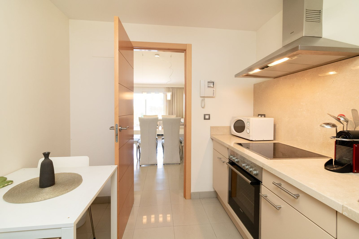 Appartement te koop in El Paraiso | 2 slaapkamers H4671403