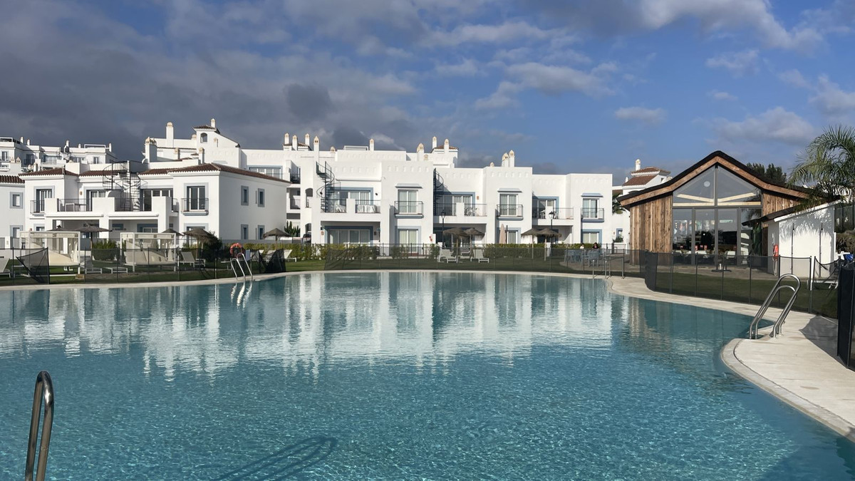 Appartement te koop in El Paraiso | 3 slaapkamers H5020621