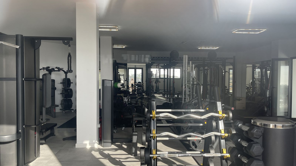 Appartement te koop in El Paraiso | 3 slaapkamers H5020621