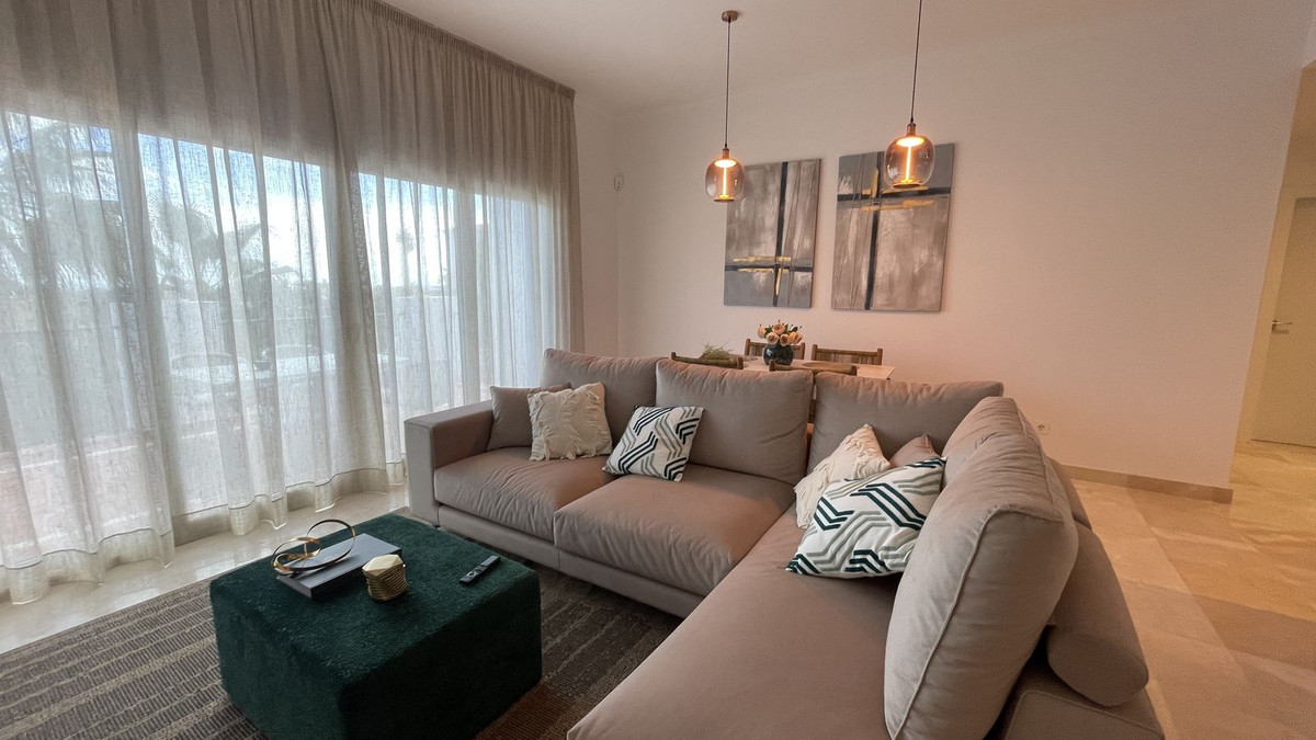 Appartement te koop in El Paraiso | 3 slaapkamers H5020621