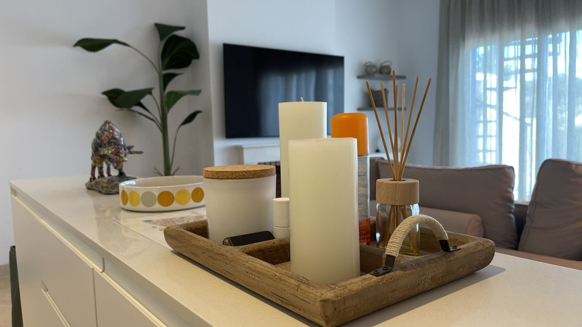 Appartement te koop in El Paraiso | 3 slaapkamers H5020621