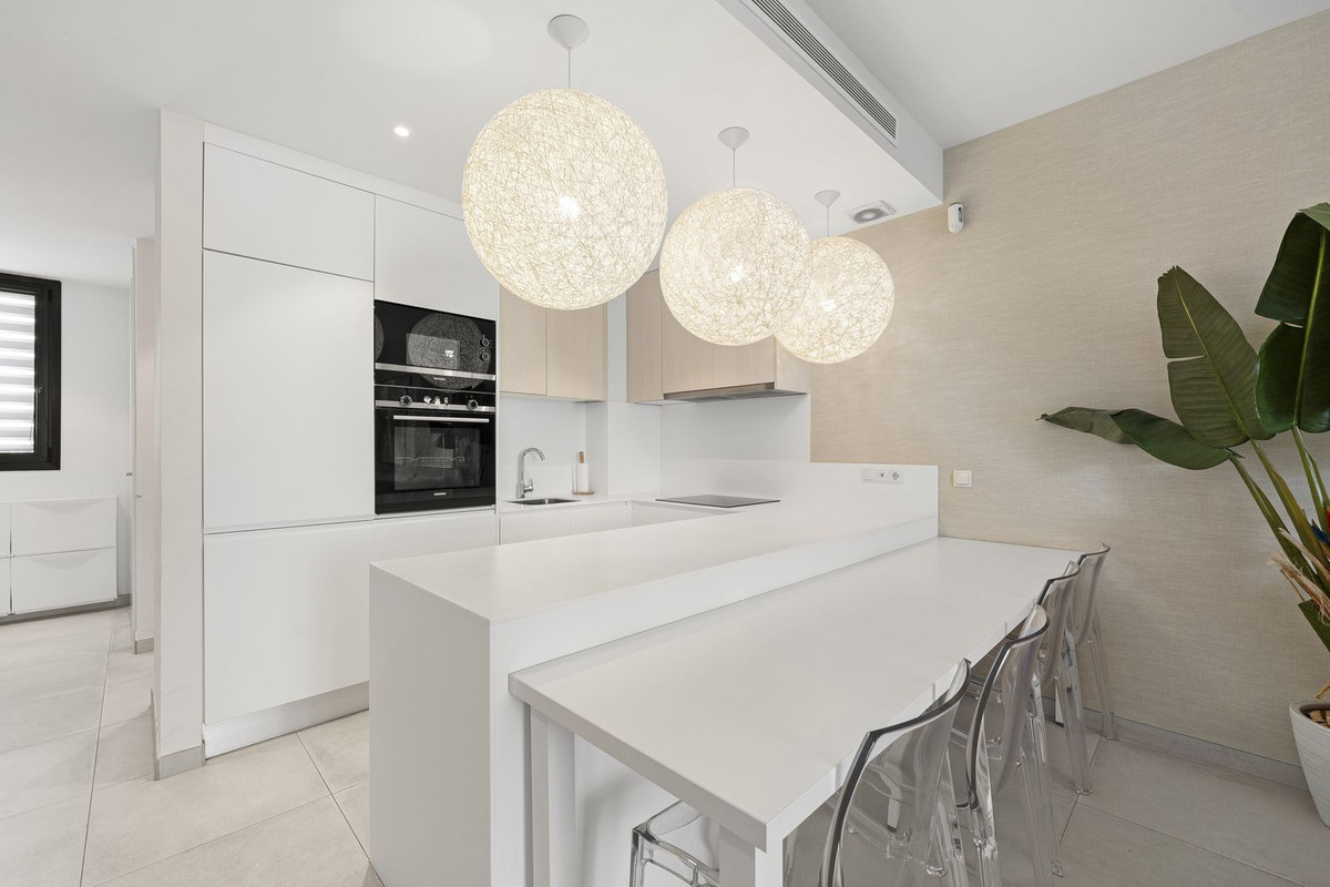 Appartement te koop in El Paraiso | 2 slaapkamers H5058754