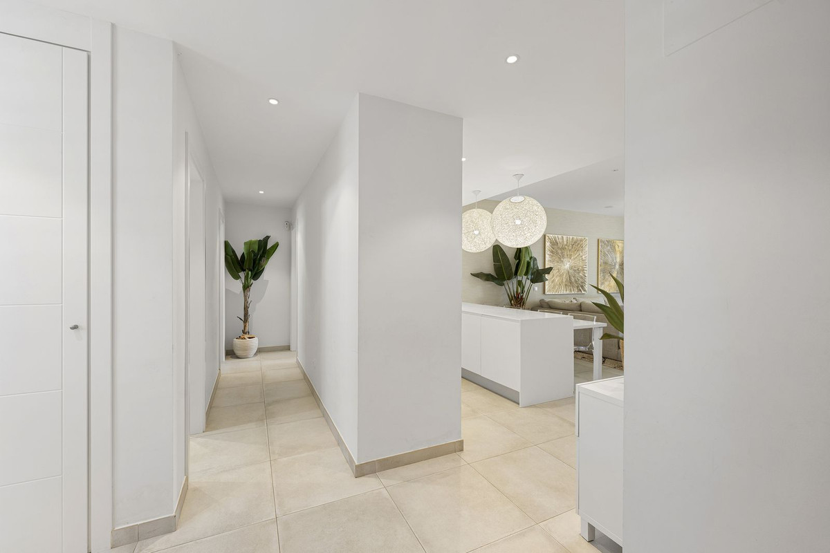 Appartement te koop in El Paraiso | 2 slaapkamers H5058754