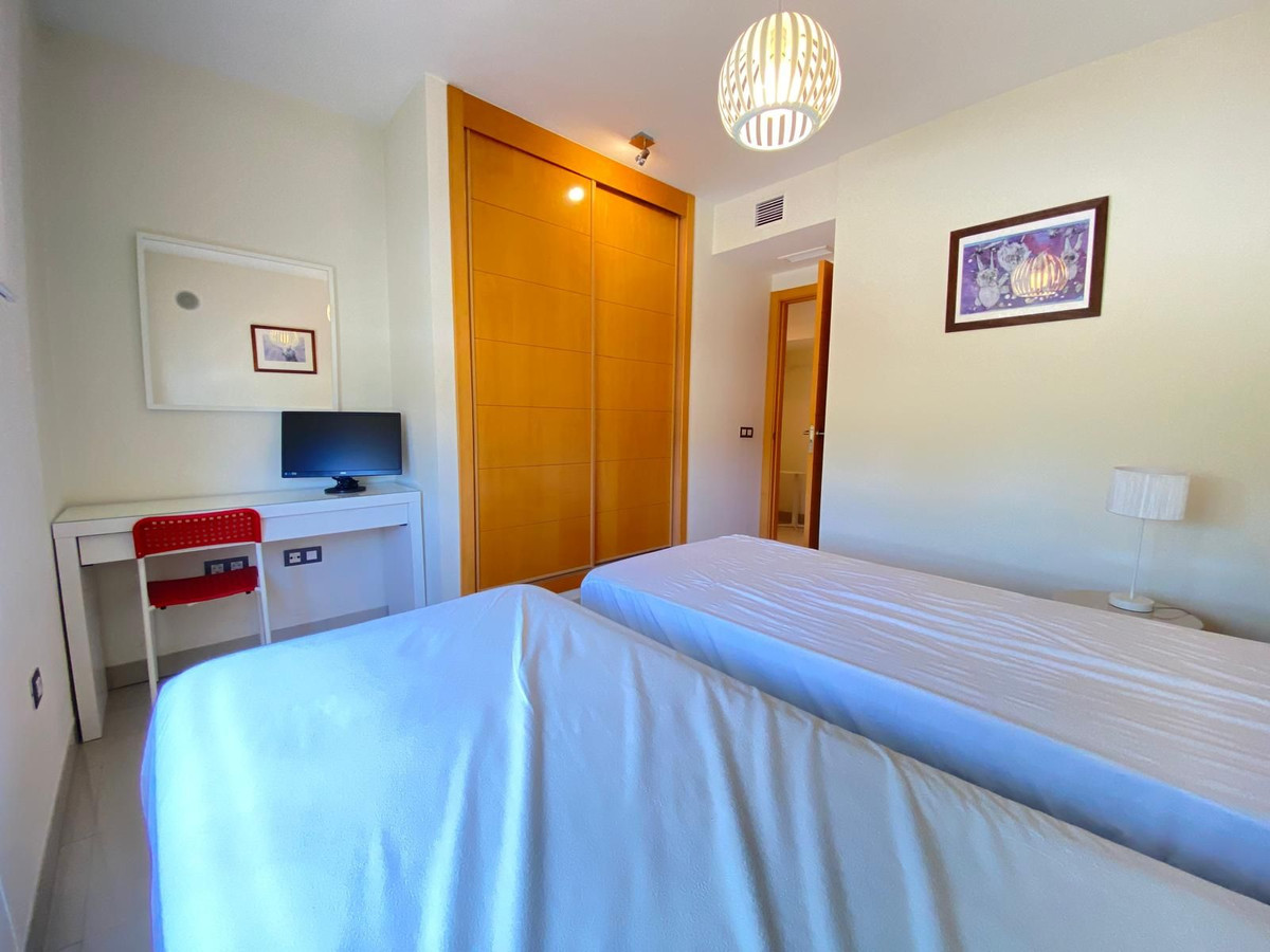 Appartement te koop in El Paraiso | 3 slaapkamers H5073313