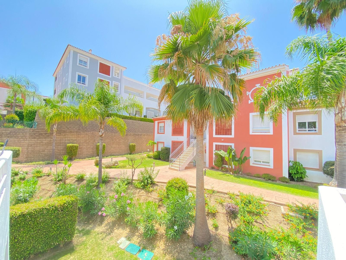 Appartement te koop in El Paraiso | 3 slaapkamers H5073313