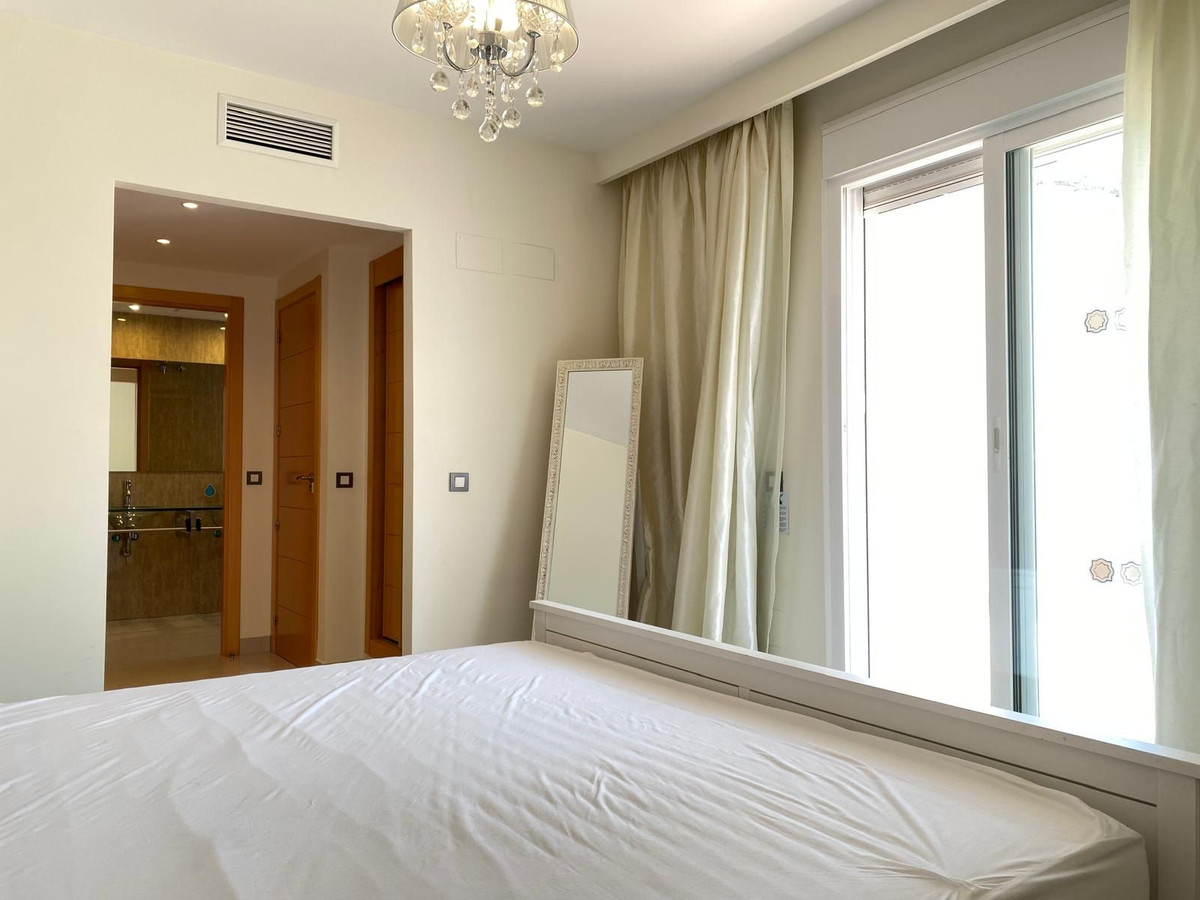Appartement te koop in El Paraiso | 3 slaapkamers H5073313