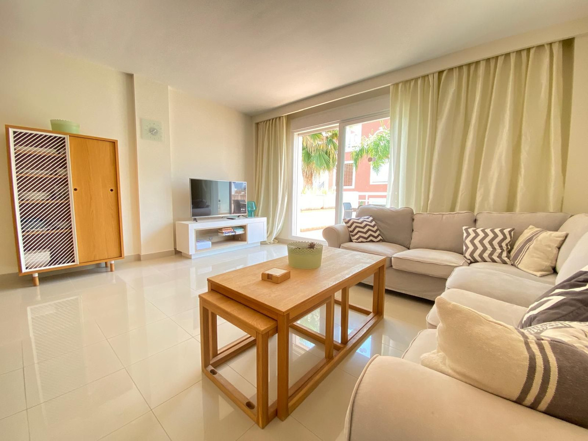 Appartement te koop in El Paraiso | 3 slaapkamers H5073313