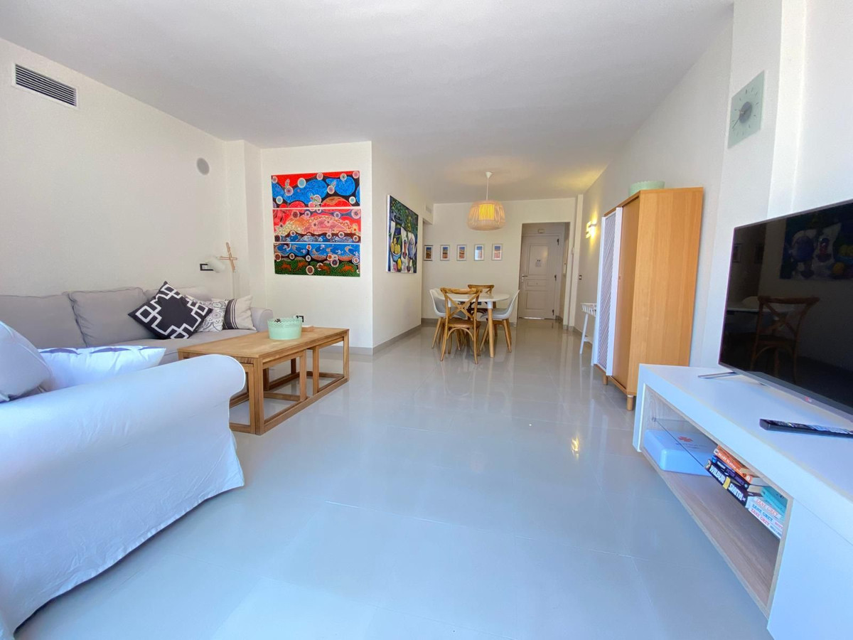 Appartement te koop in El Paraiso | 3 slaapkamers H5073313