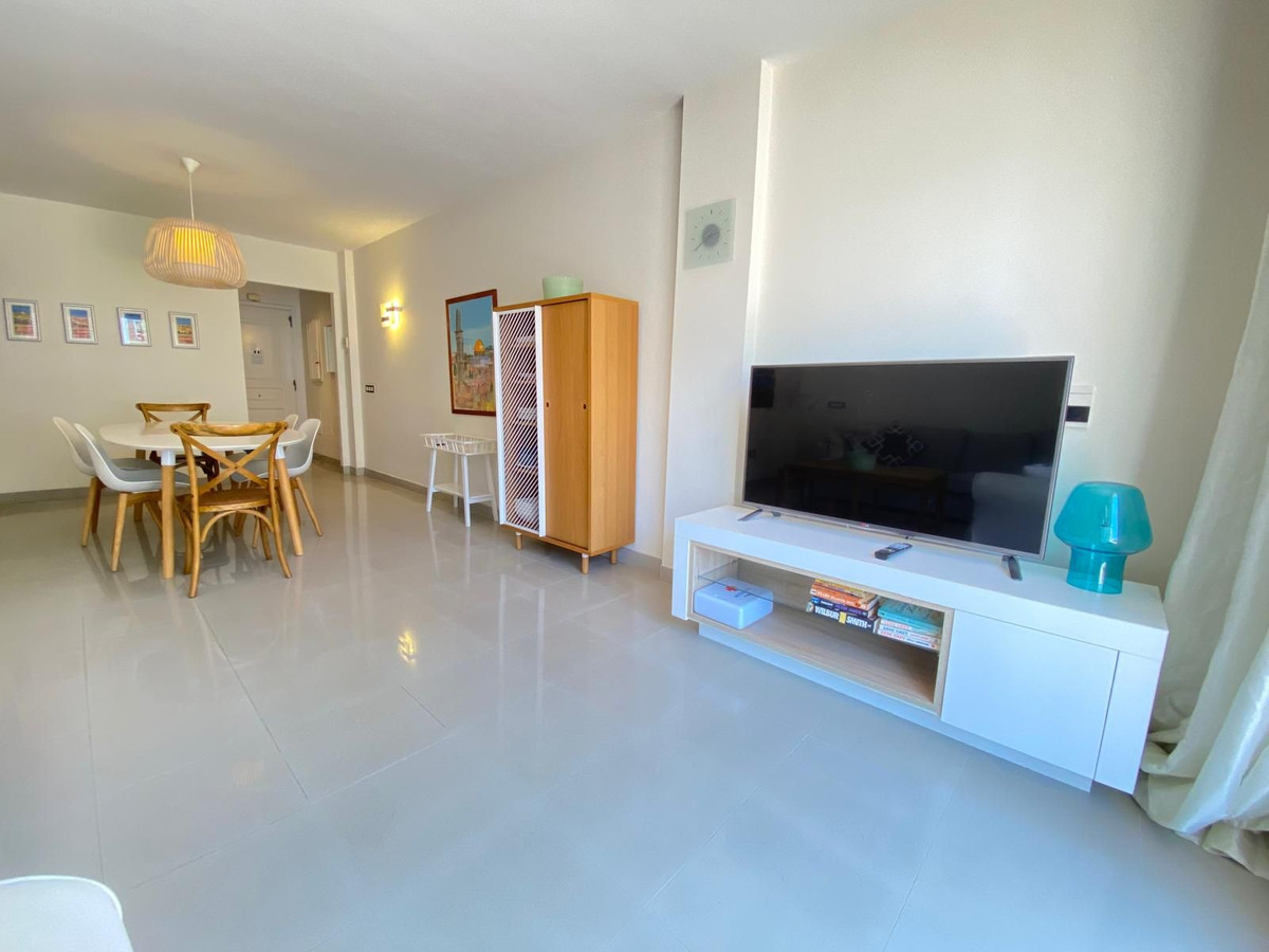 Appartement te koop in El Paraiso | 3 slaapkamers H5073313