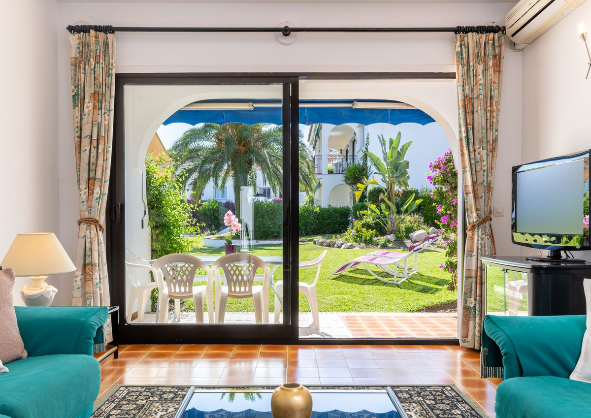 Apartment for sale in El Paraiso | 2 bedrooms H5075278