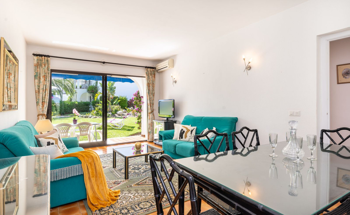 Apartment for sale in El Paraiso | 2 bedrooms H5075278
