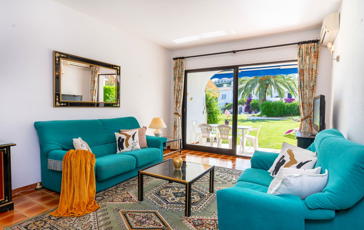 Apartment for sale in El Paraiso | 2 bedrooms H5075278