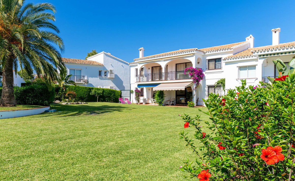 Apartment for sale in El Paraiso | 2 bedrooms H5075278