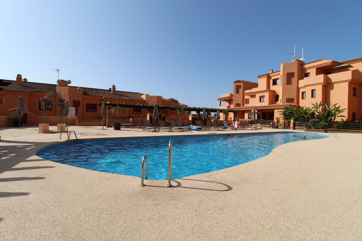 Appartement te koop in El Paraiso | 2 slaapkamers H5076178