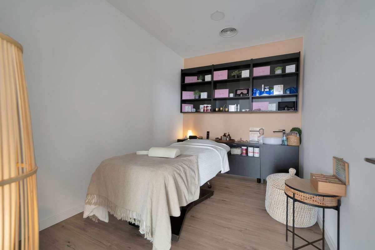 Appartement te koop in El Paraiso | 3 slaapkamers H5079178