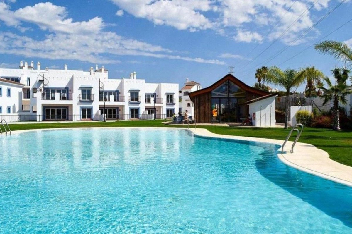 Appartement te koop in El Paraiso | 3 slaapkamers H5079178