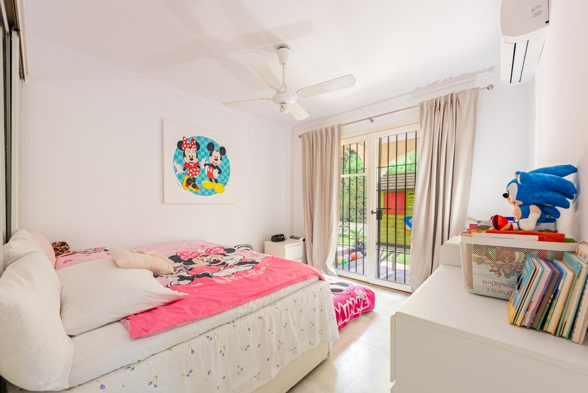 Appartement te koop in El Paraiso | 3 slaapkamers H5084116