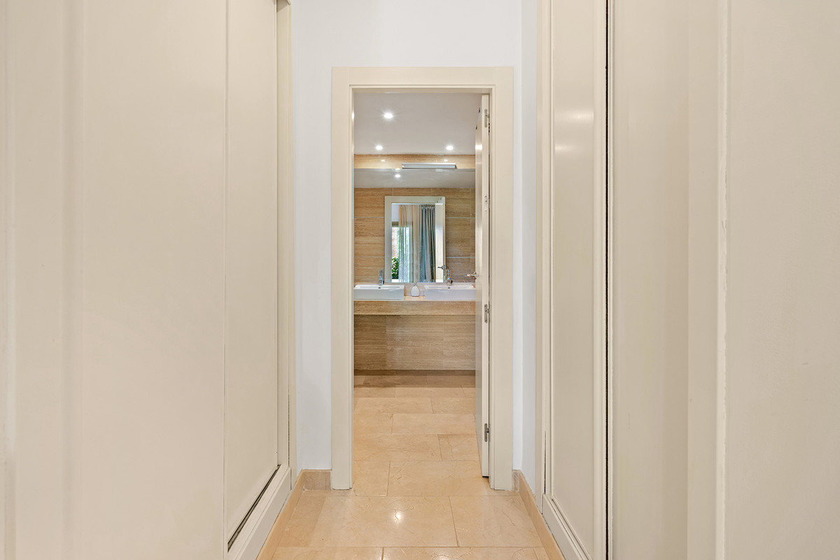 Appartement te koop in El Paraiso | 3 slaapkamers H5104552