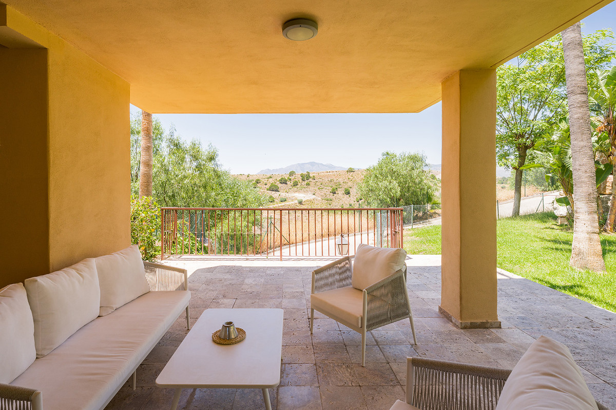 Appartement te koop in El Paraiso | 3 slaapkamers H5104552