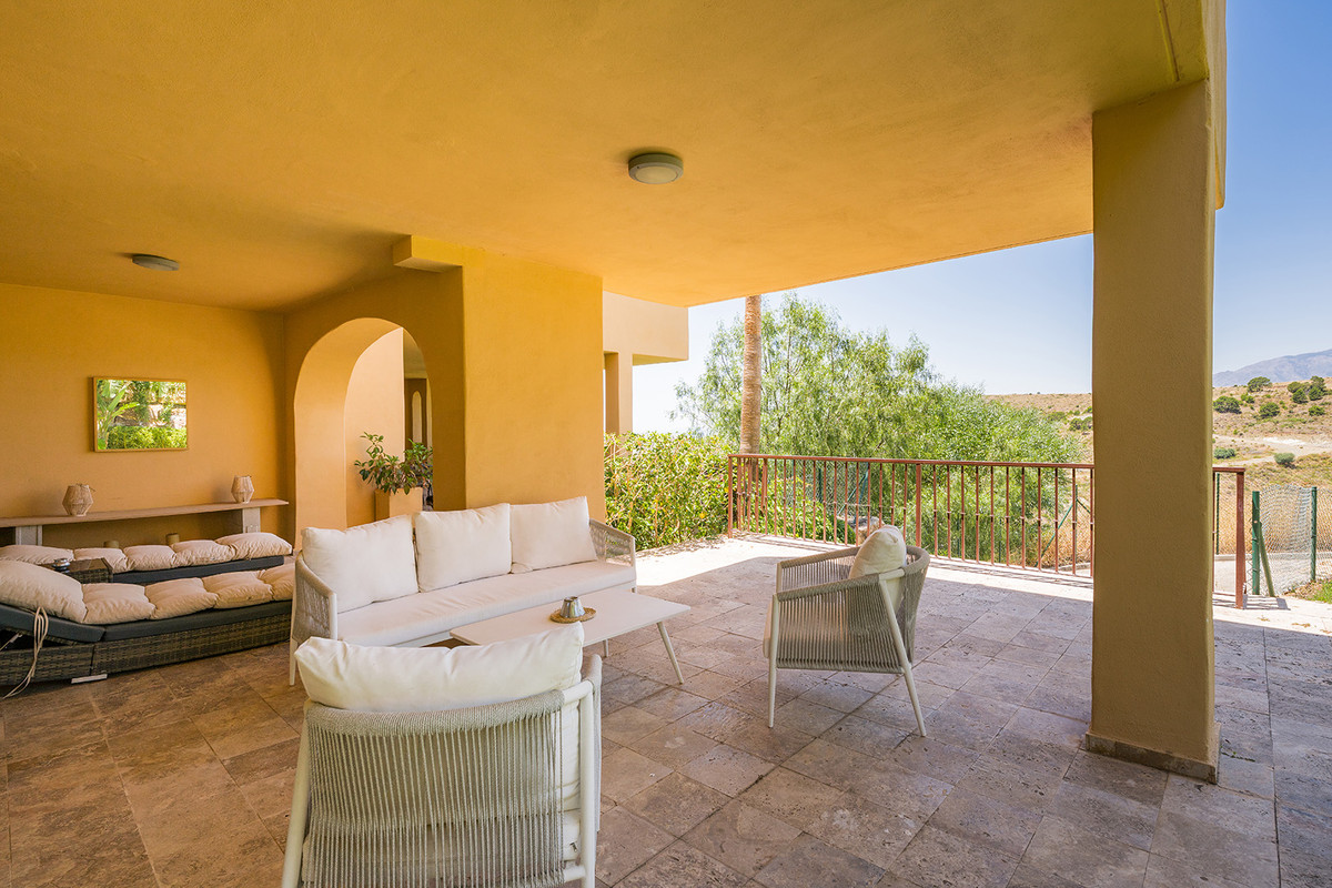 Appartement te koop in El Paraiso | 3 slaapkamers H5104552