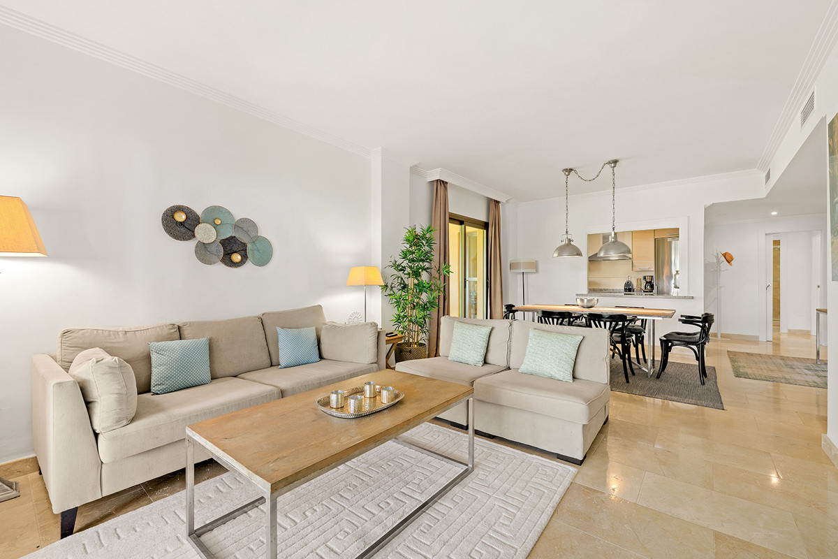 Appartement te koop in El Paraiso | 3 slaapkamers H5104552