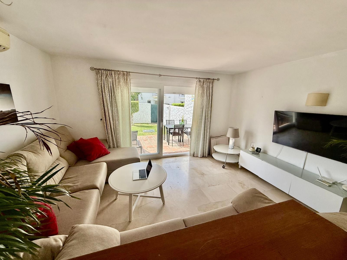 Appartement te koop in El Paraiso | 1 slaapkamers H5104729