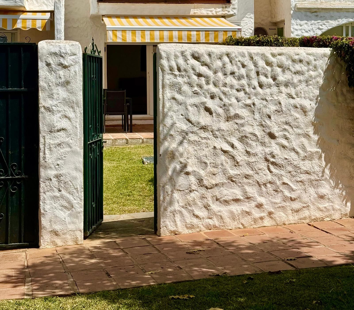 Appartement te koop in El Paraiso | 1 slaapkamers H5104729