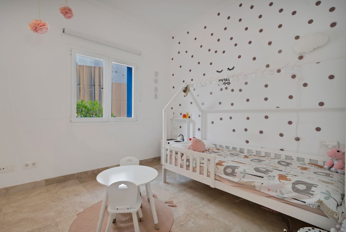 Appartement te koop in El Paraiso | 3 slaapkamers H5108602