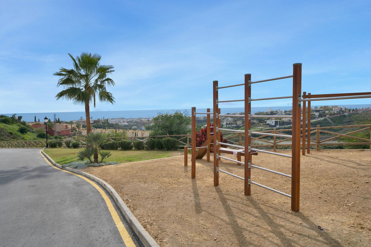 Appartement te koop in El Paraiso | 3 slaapkamers H5108602