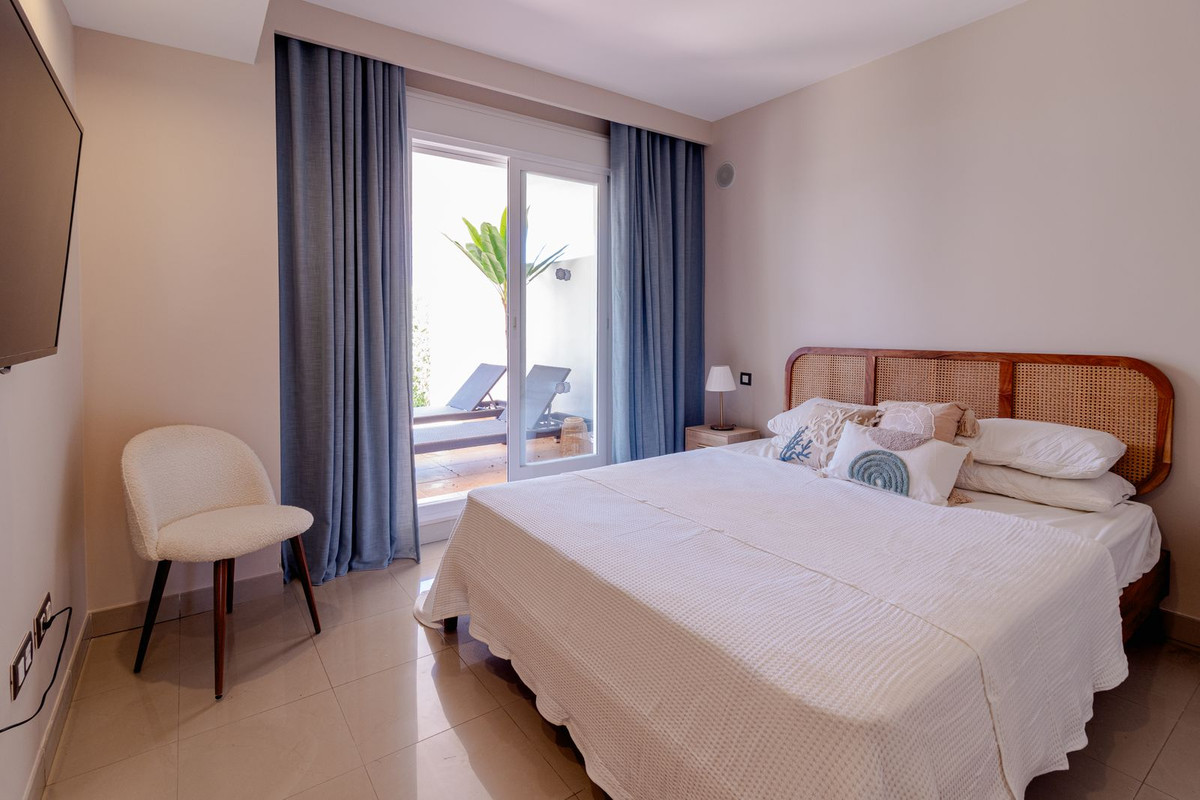 Appartement te koop in El Paraiso | 2 slaapkamers H5119618