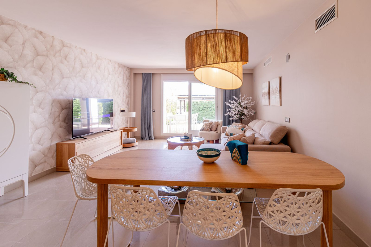 Appartement te koop in El Paraiso | 2 slaapkamers H5119618