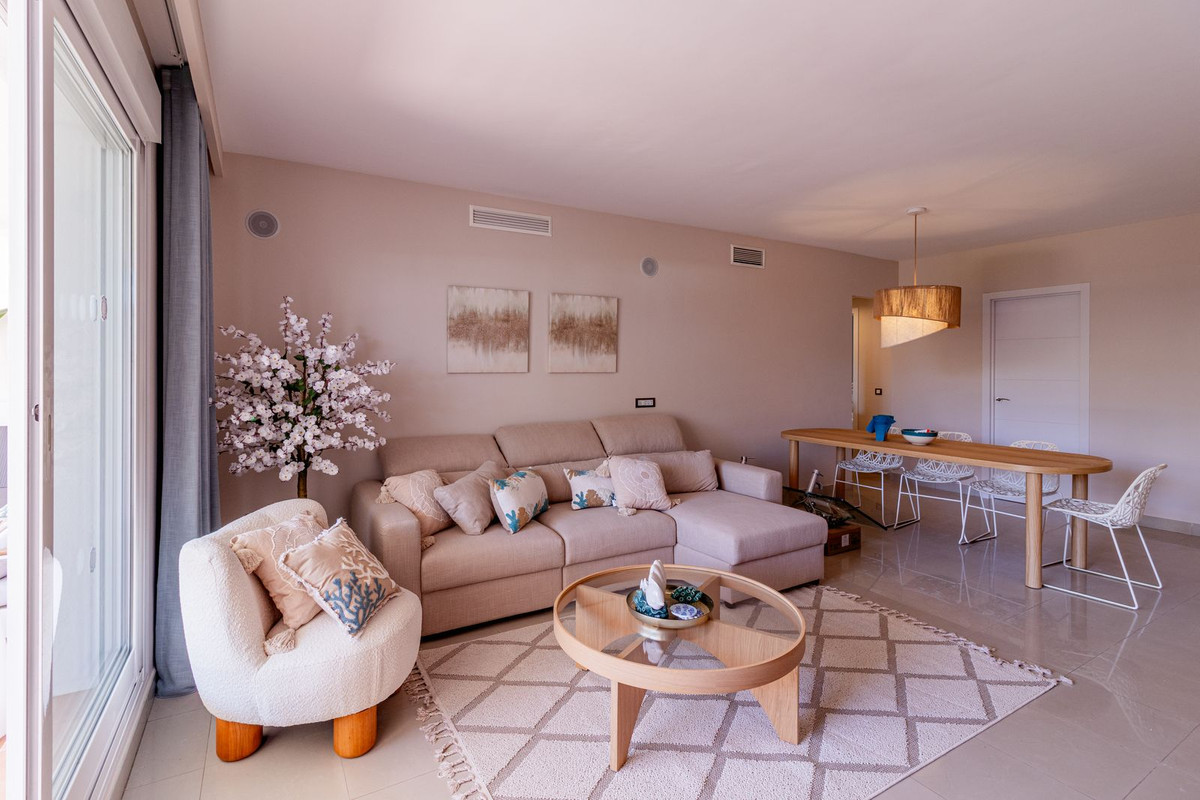Appartement te koop in El Paraiso | 2 slaapkamers H5119618
