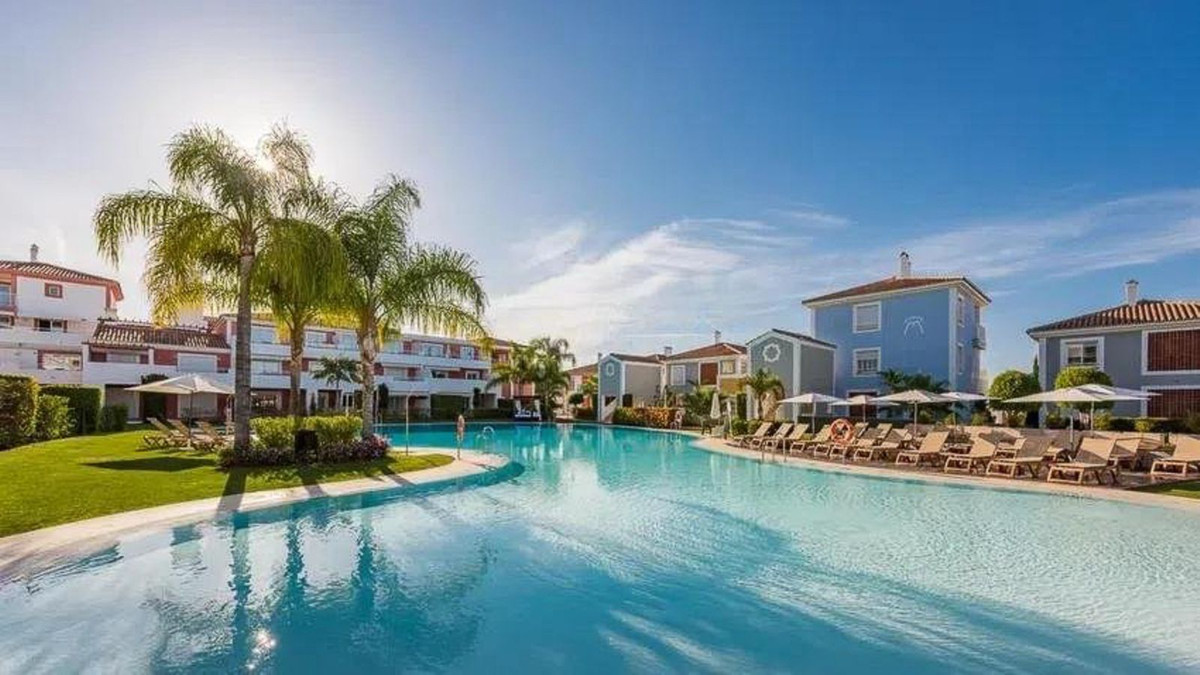 Appartement te koop in El Paraiso | 2 slaapkamers H5120521