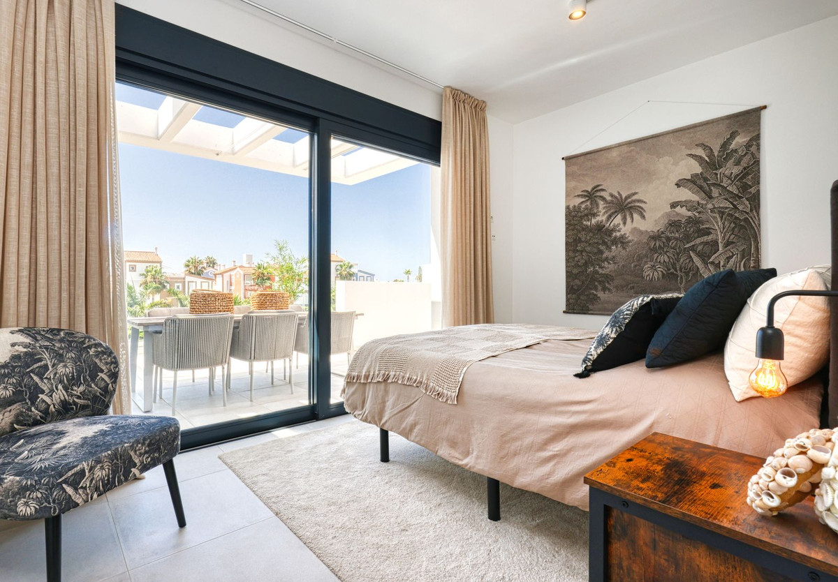 Appartement te koop in El Paraiso | 2 slaapkamers H5121592