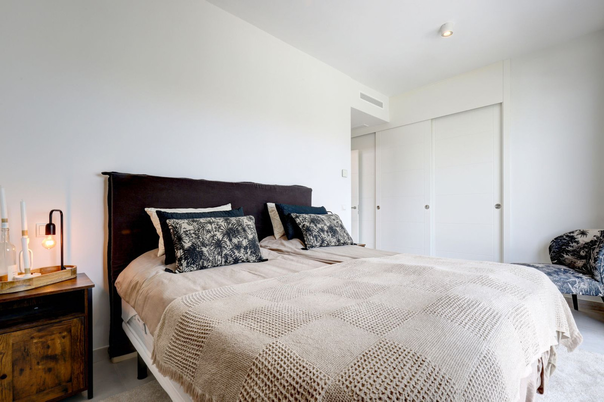 Appartement te koop in El Paraiso | 2 slaapkamers H5121592