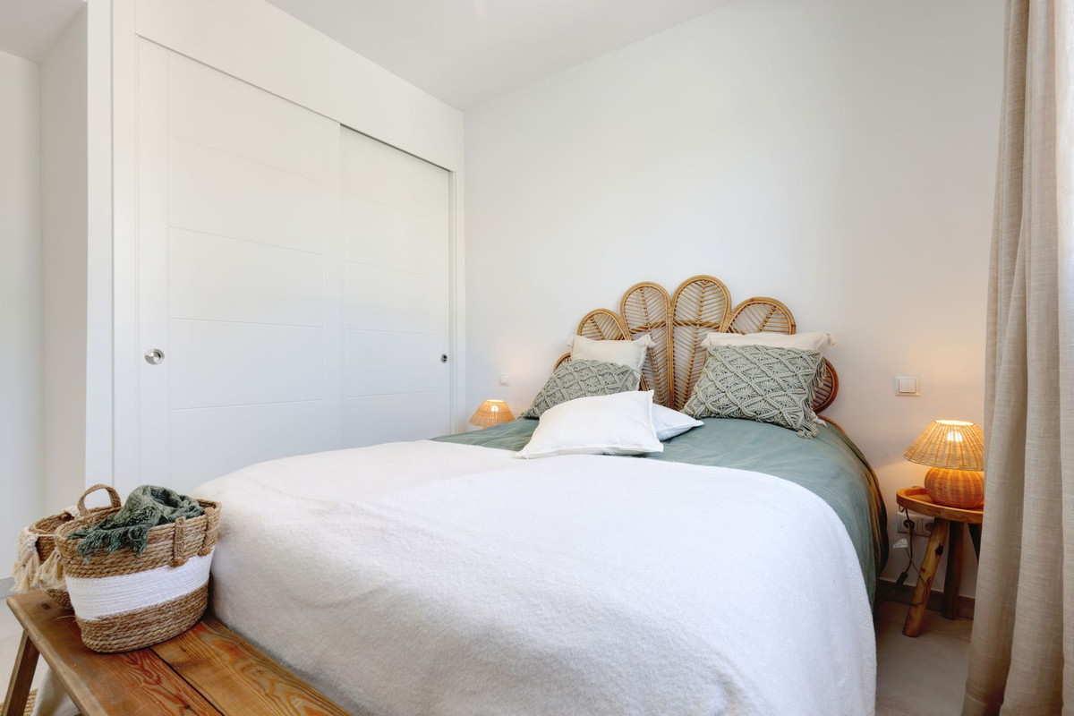 Appartement te koop in El Paraiso | 2 slaapkamers H5121592