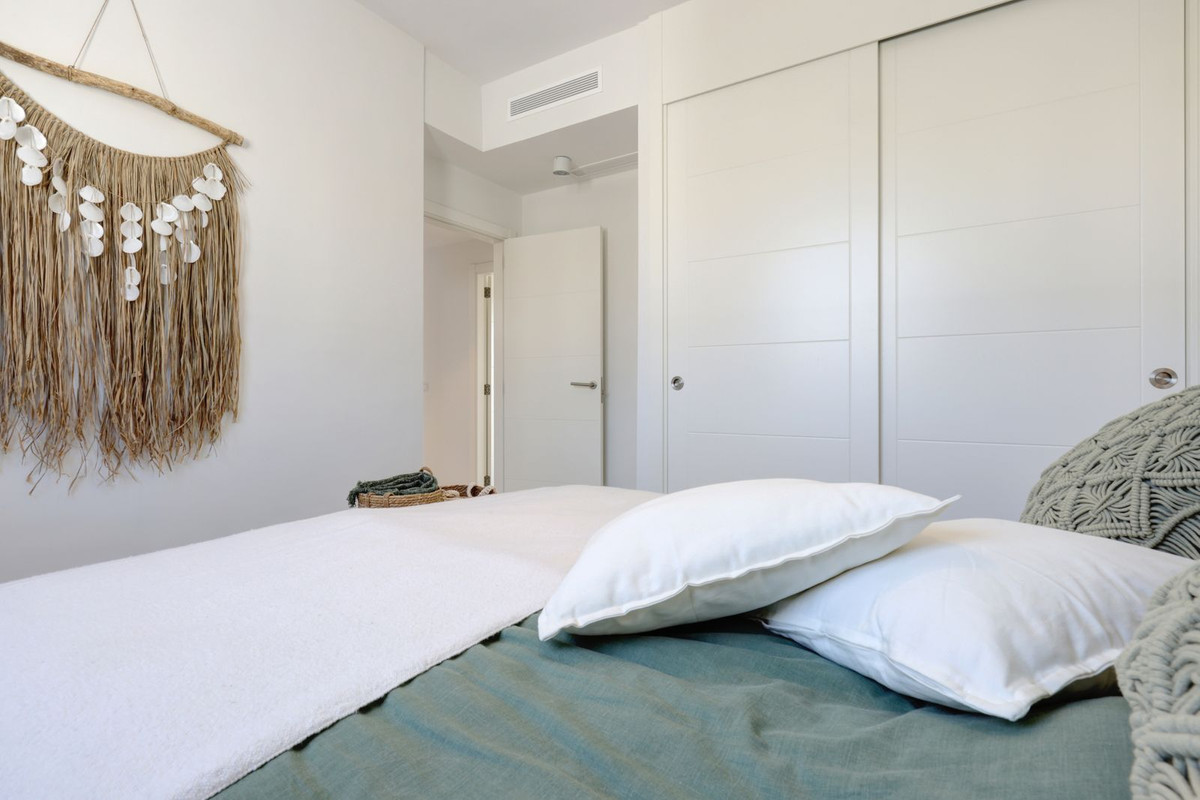 Appartement te koop in El Paraiso | 2 slaapkamers H5121592