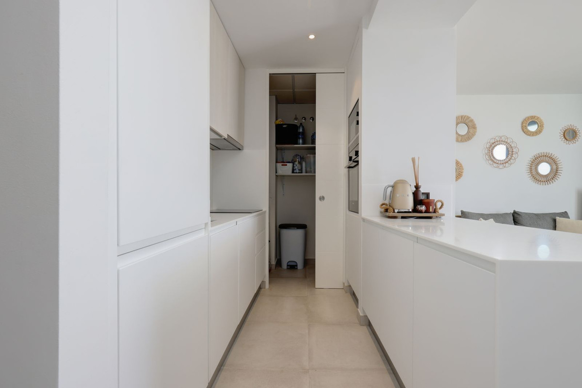 Appartement te koop in El Paraiso | 2 slaapkamers H5121592