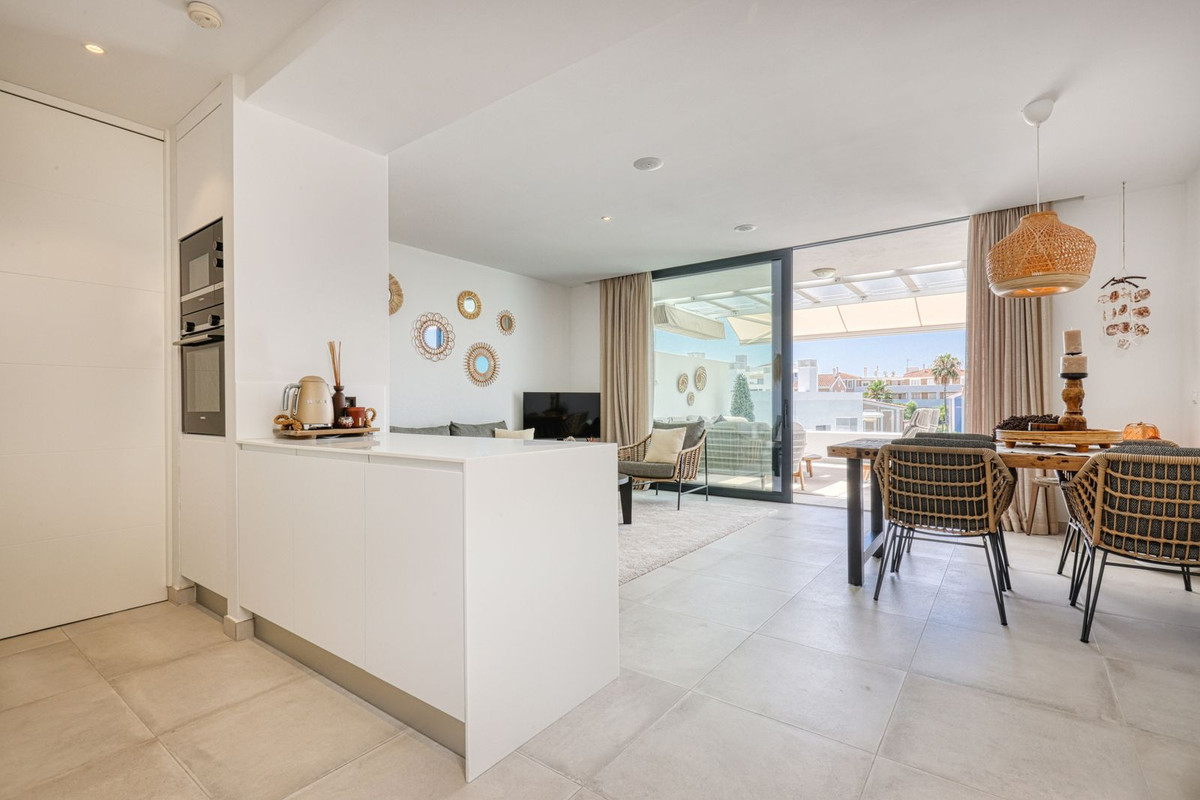 Appartement te koop in El Paraiso | 2 slaapkamers H5121592