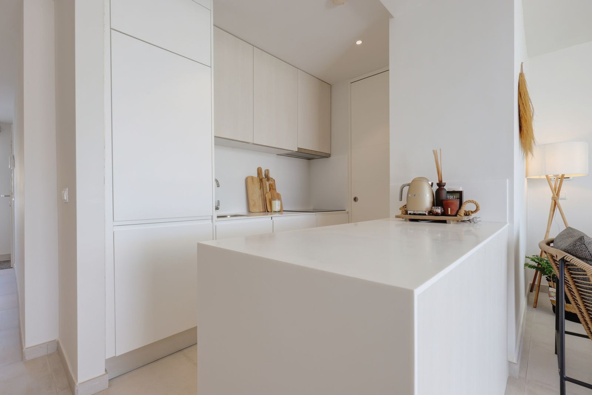 Appartement te koop in El Paraiso | 2 slaapkamers H5121592