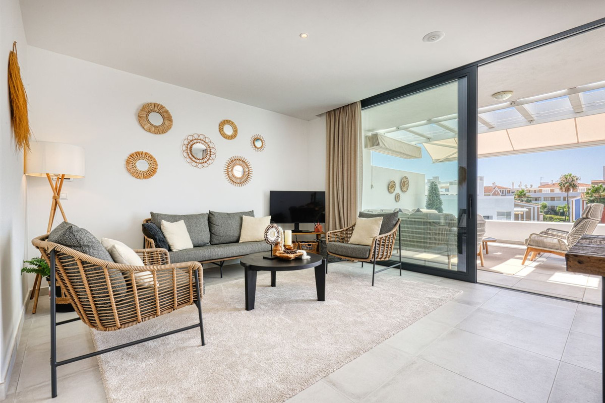 Appartement te koop in El Paraiso | 2 slaapkamers H5121592