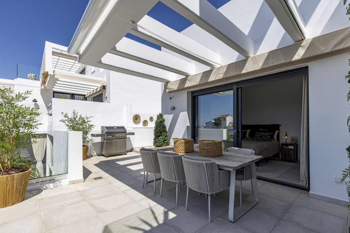 Appartement te koop in El Paraiso | 2 slaapkamers H5121592
