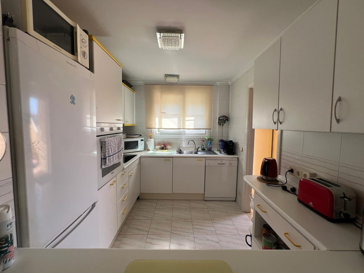 Appartement te koop in El Paraiso | 2 slaapkamers H5121997