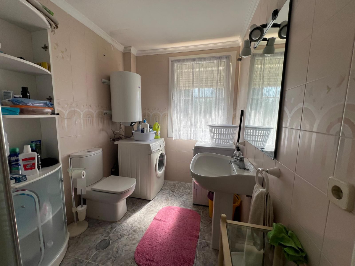 Appartement te koop in El Paraiso | 2 slaapkamers H5121997