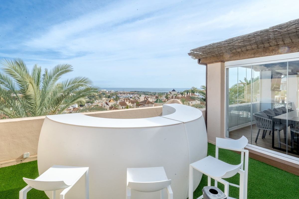 Appartement te koop in El Paraiso | 3 slaapkamers H5122069