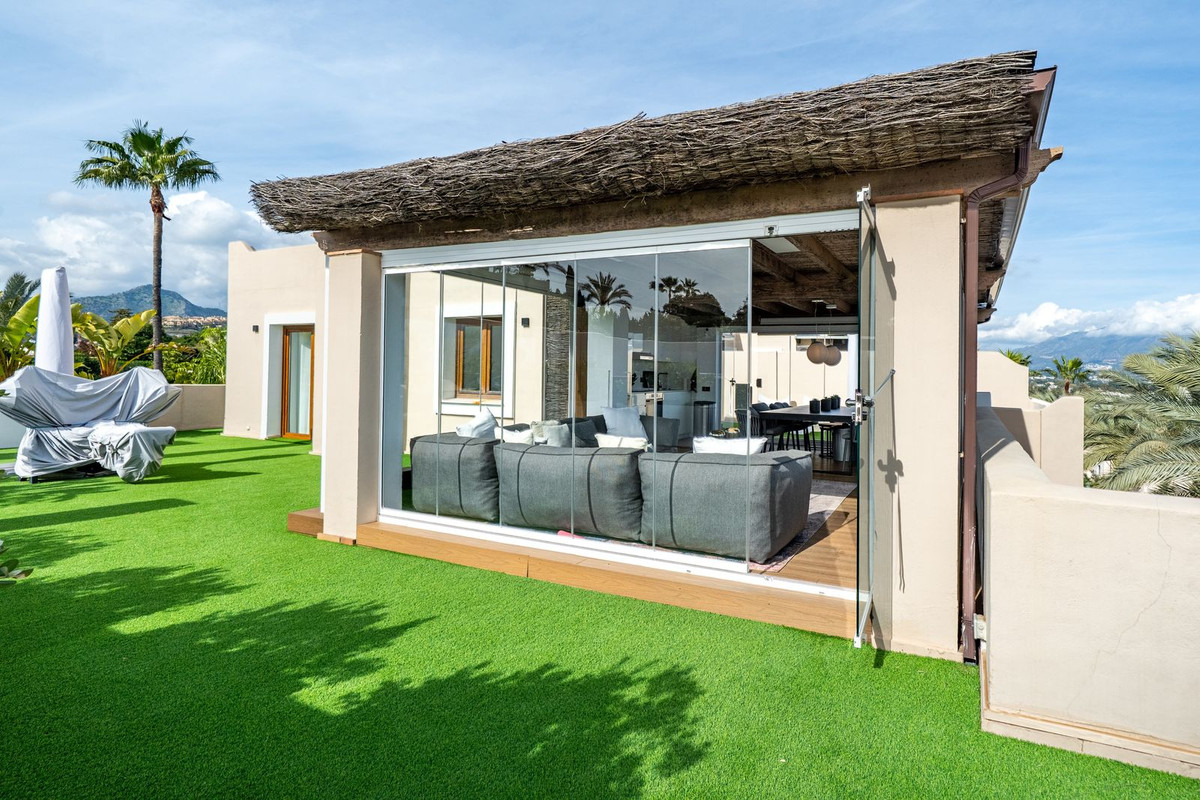 Appartement te koop in El Paraiso | 3 slaapkamers H5122069