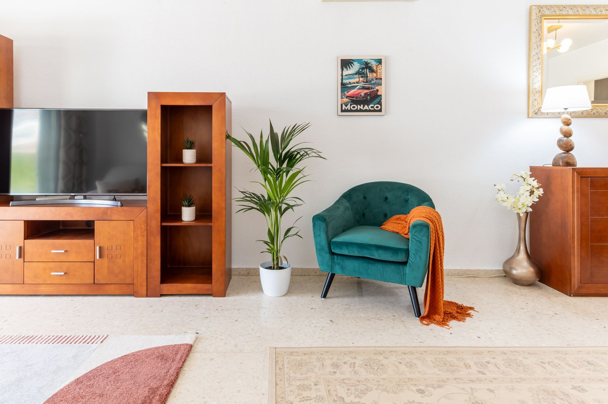 Appartement te koop in El Paraiso | 2 slaapkamers H5123926