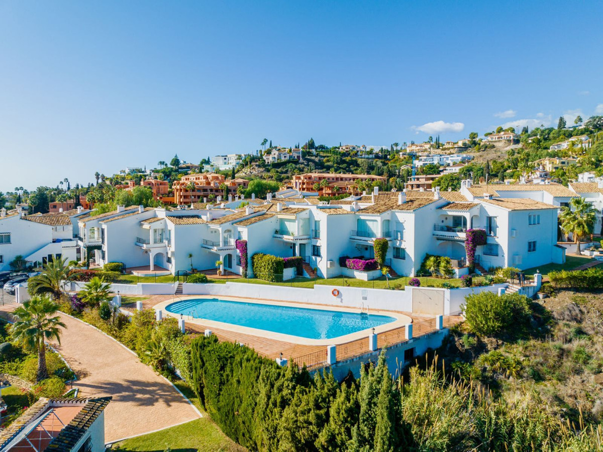 Appartement te koop in El Paraiso | 2 slaapkamers H5123926