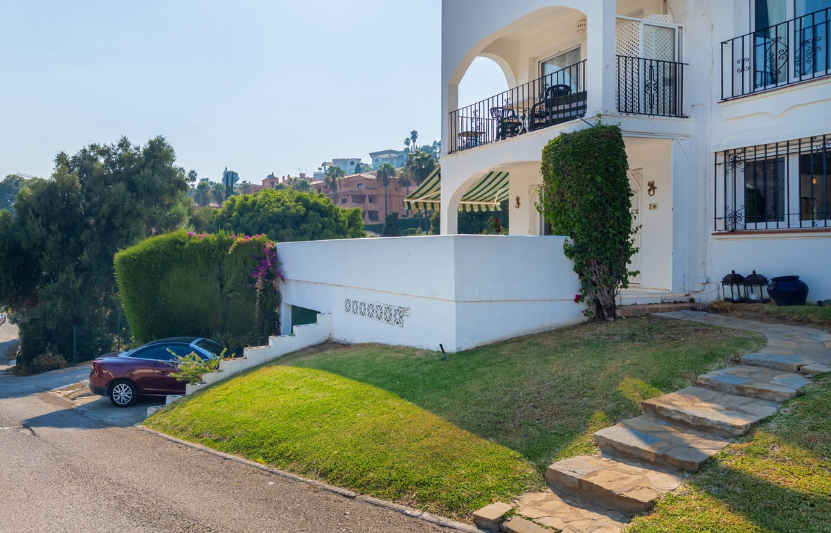 Appartement te koop in El Paraiso | 2 slaapkamers H5123926